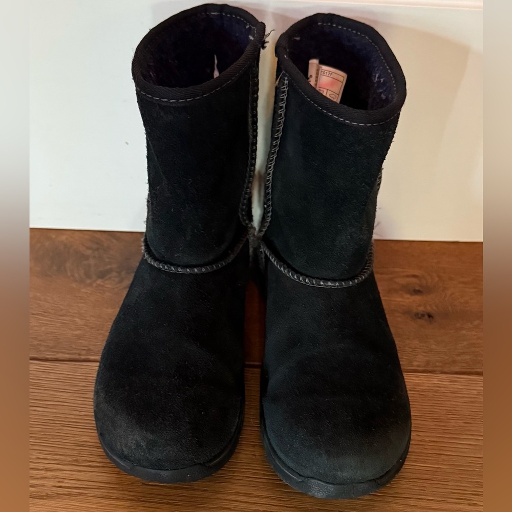 Ugg Youth Black Suede Boots